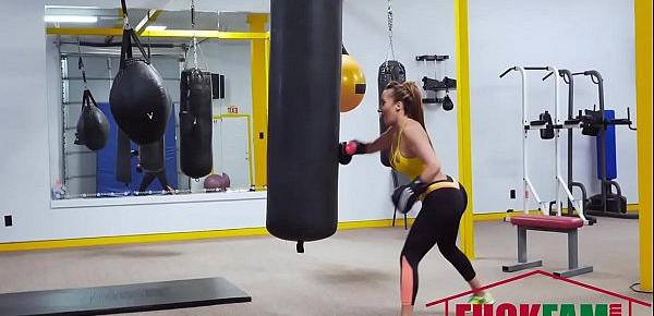 Richelle Ryan In Busty Babe Goes Boxing